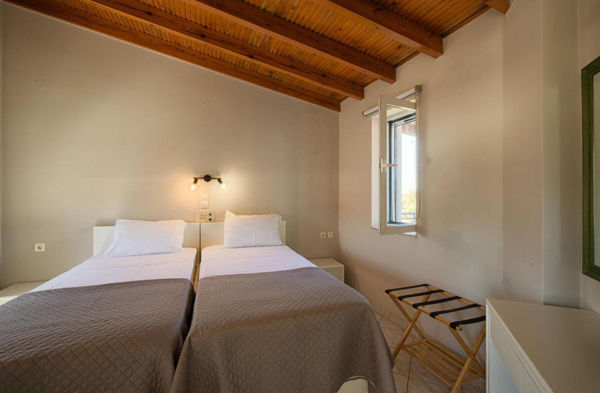 Yasmine Apartments And Rooms คาโตดารัตโซ ภายนอก รูปภาพ