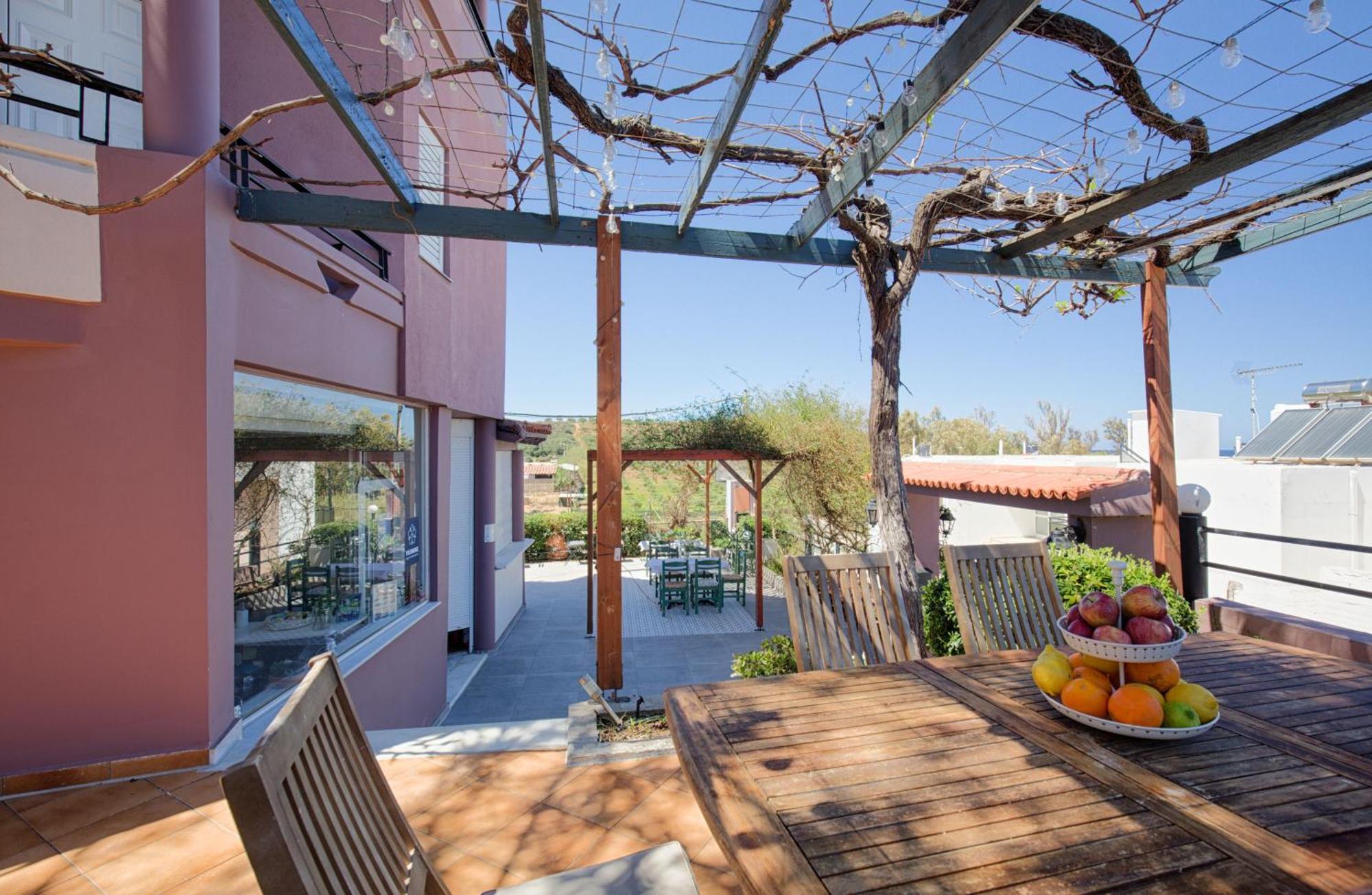 Yasmine Apartments And Rooms คาโตดารัตโซ ภายนอก รูปภาพ