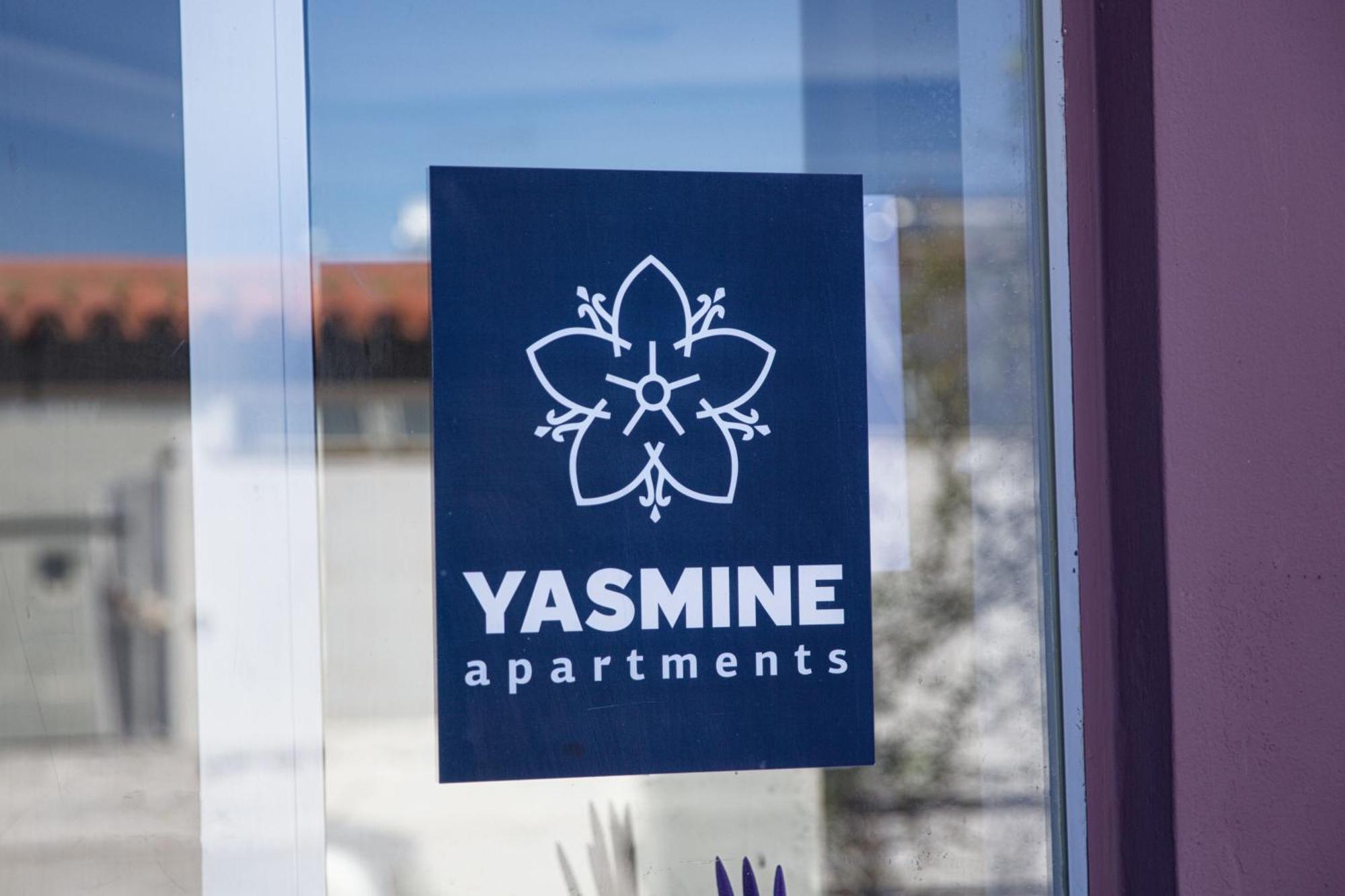 Yasmine Apartments And Rooms คาโตดารัตโซ ภายนอก รูปภาพ