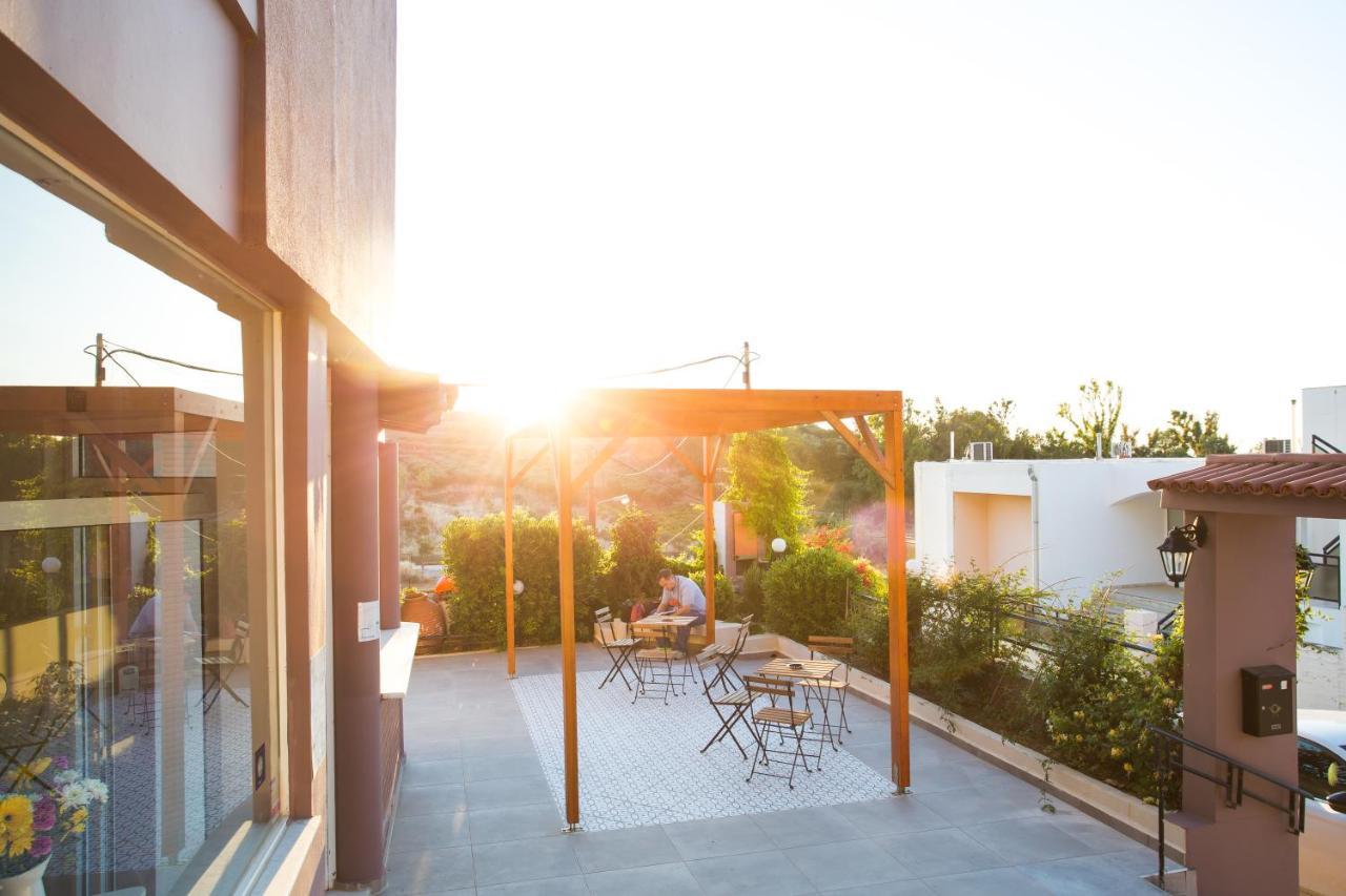 Yasmine Apartments And Rooms คาโตดารัตโซ ภายนอก รูปภาพ